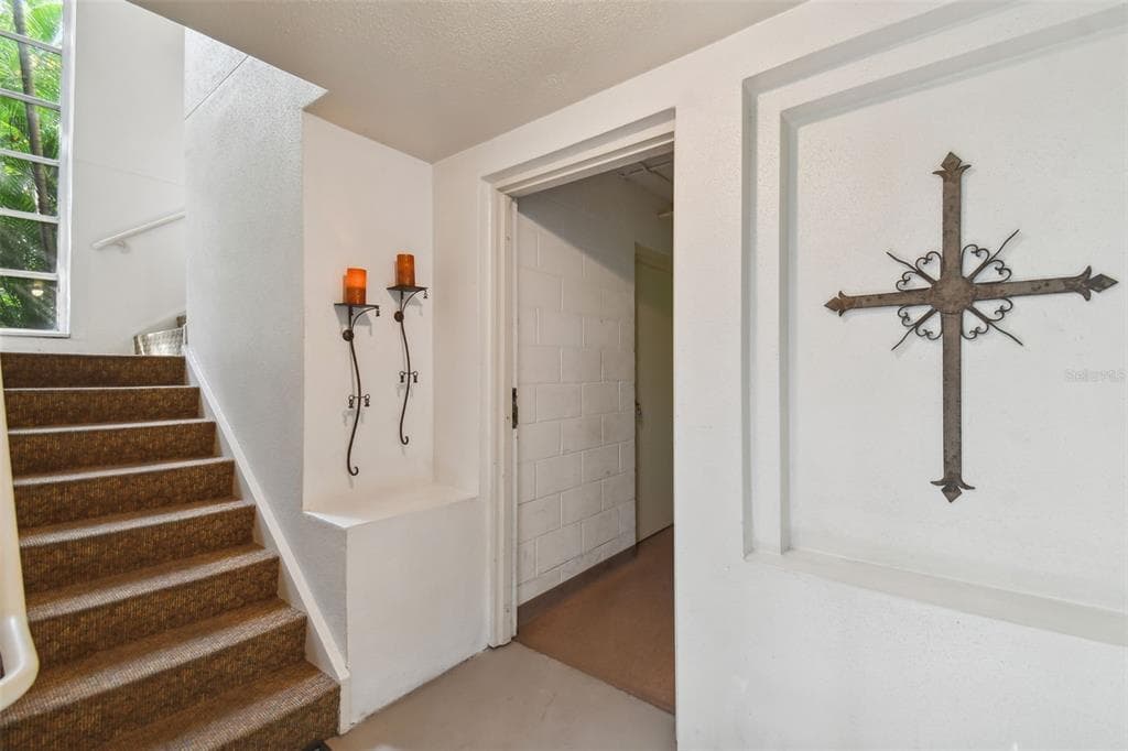 4950 BAYSHORE BOULEVARD 22 photo 6
