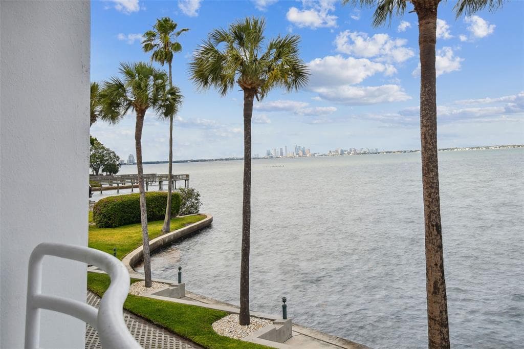 4950 BAYSHORE BOULEVARD 22 photo 19