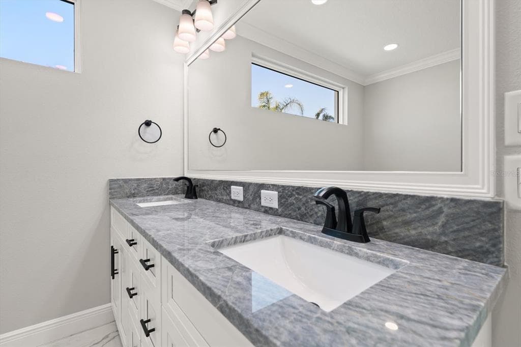 211 DOLPHIN POINT 201 photo 25