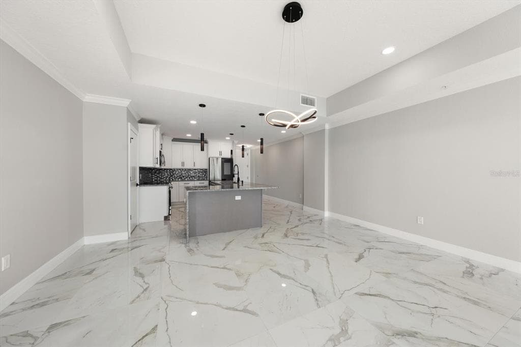 211 DOLPHIN POINT 203 photo 20