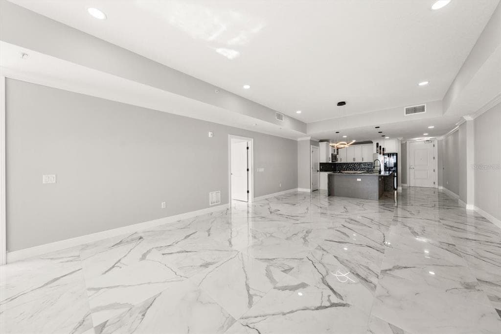 211 DOLPHIN POINT 203 photo 21