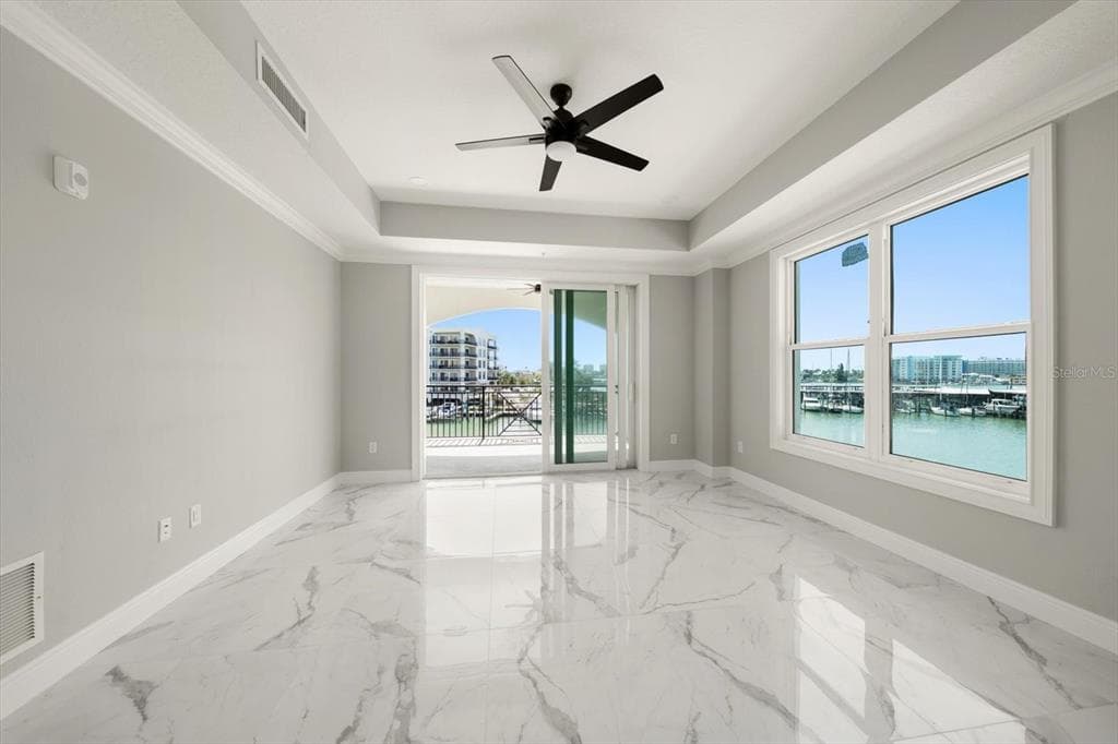 211 DOLPHIN POINT 303 photo 8