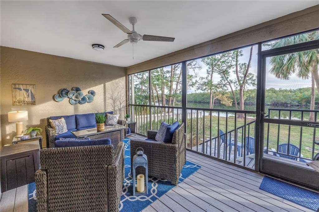 912 MYAKKA COURT NE photo 18