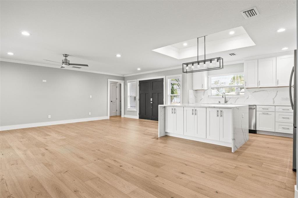 170 98TH AVENUE N photo 12
