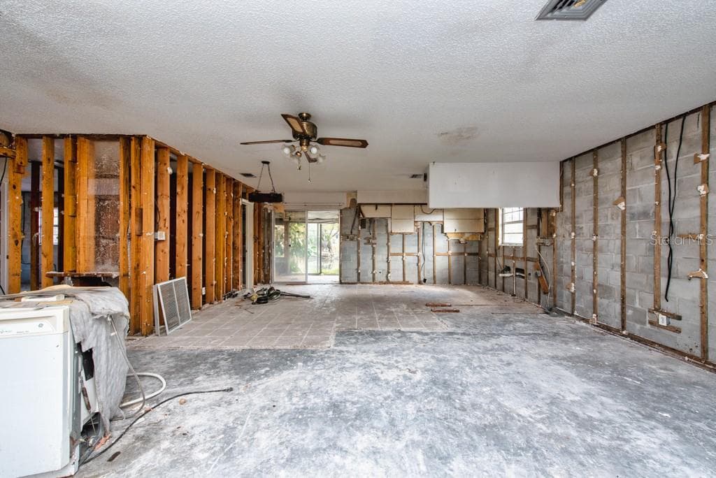 8848 W MILLPOINT ROAD 2