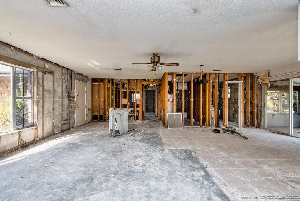8848 W MILLPOINT ROAD 3