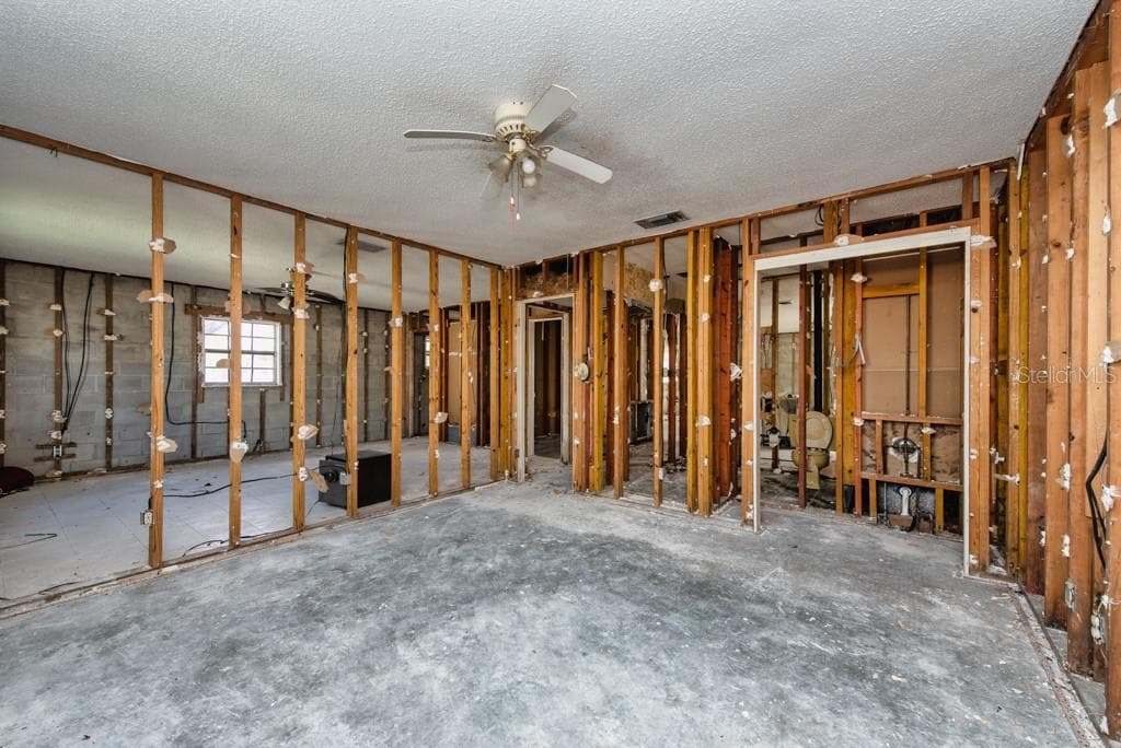 8848 W MILLPOINT ROAD photo 8