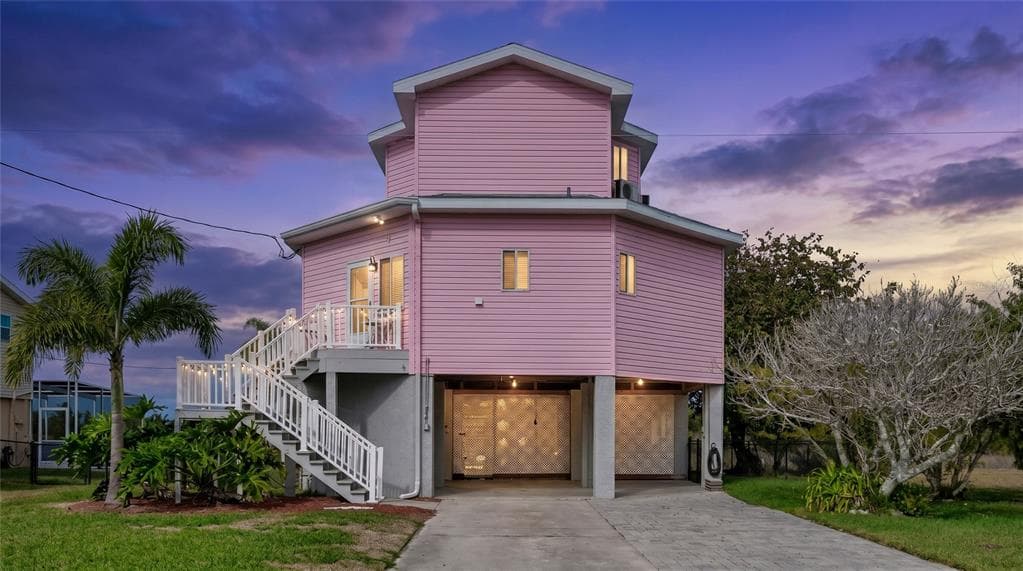 3460 CRAPE MYRTLE DRIVE 2