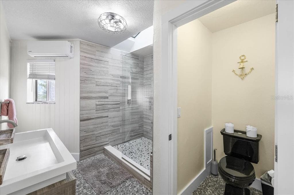 3460 CRAPE MYRTLE DRIVE photo 25