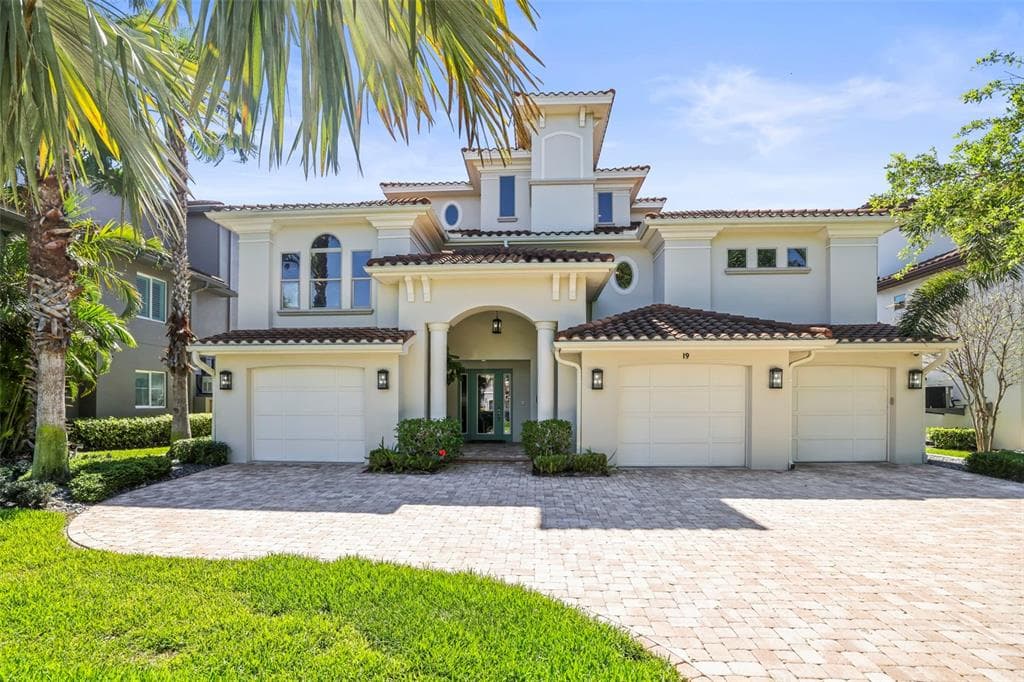 19 BAYFRONT COURT S 2