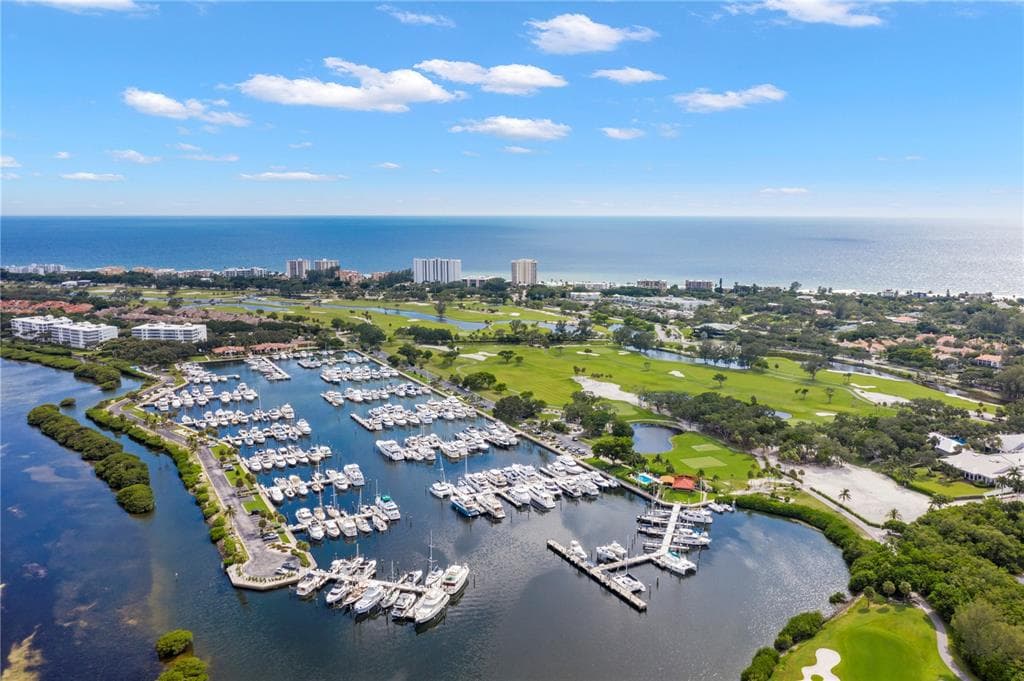2600 HARBOURSIDE DRIVE #C13 1