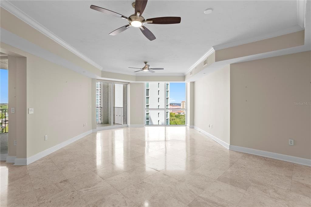 300 BEACH DRIVE NE 1201 photo 11