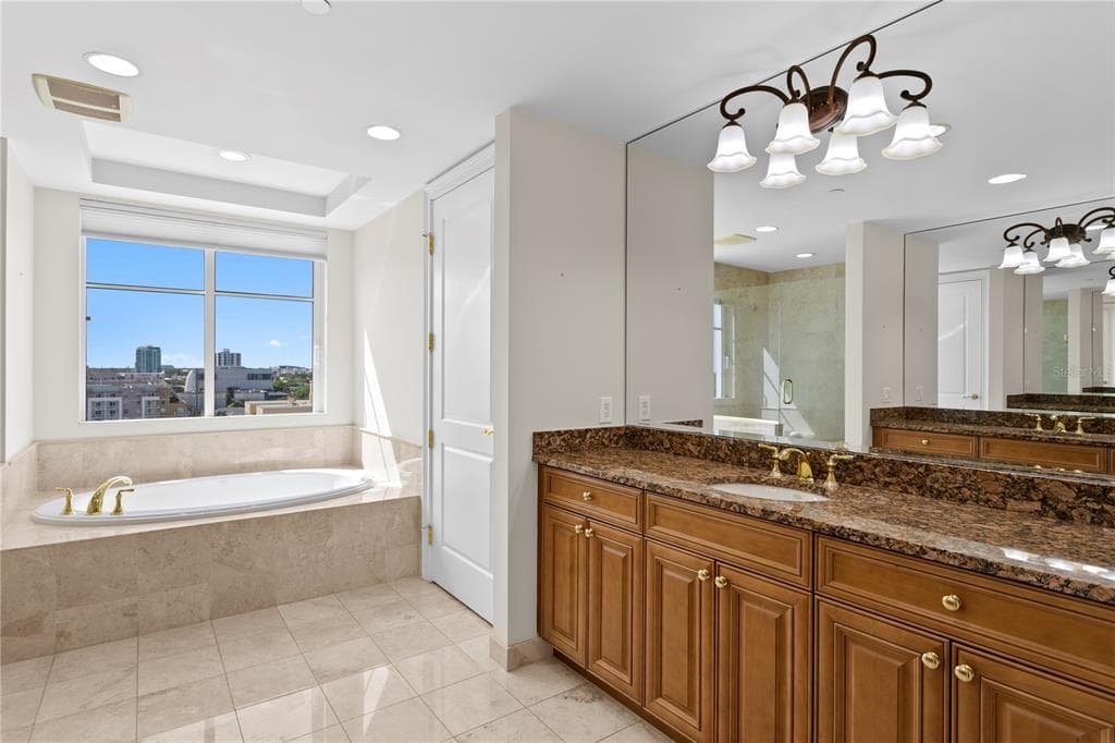 300 BEACH DRIVE NE 1201 photo 25
