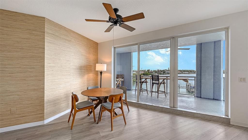 516 TAMIAMI TRAIL S 306 photo 8