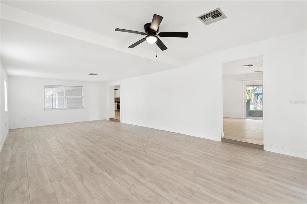 5822 RIVER ROAD photo 18