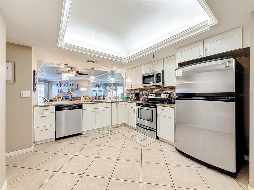 18400 GULF BOULEVARD 1312 photo 8