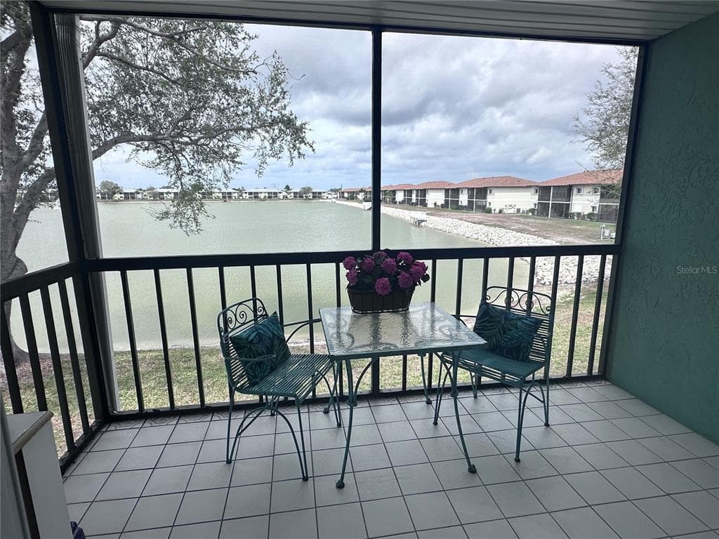 25225 RAMPART BOULEVARD 105 photo 24
