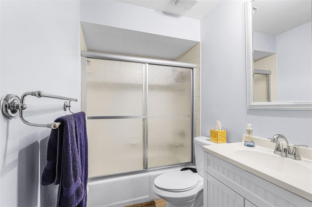 3935 COUNTRY CLUB BOULEVARD 17 photo 16