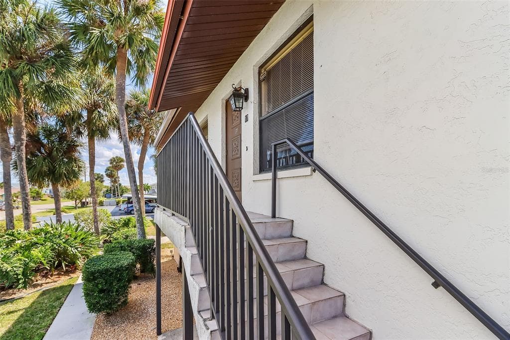 3935 COUNTRY CLUB BOULEVARD #17 3