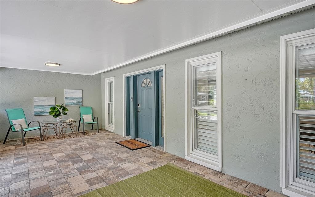 121 HOLLY AVENUE photo 8