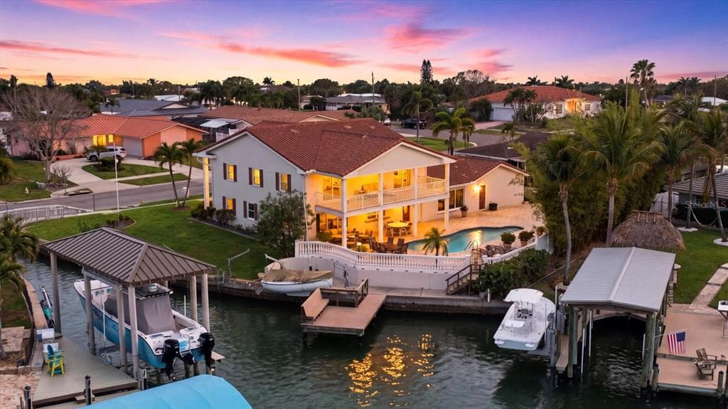 350 HARBOR PASSAGE 3