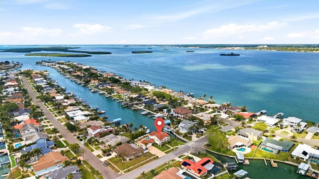 350 HARBOR PASSAGE 4