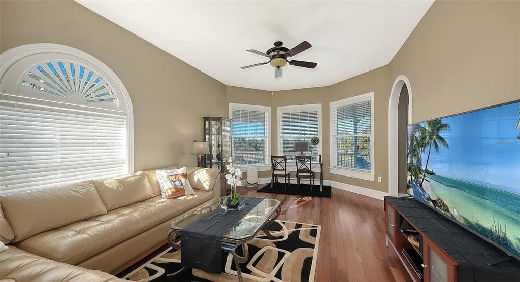 925 BAYSHORE DRIVE photo 20