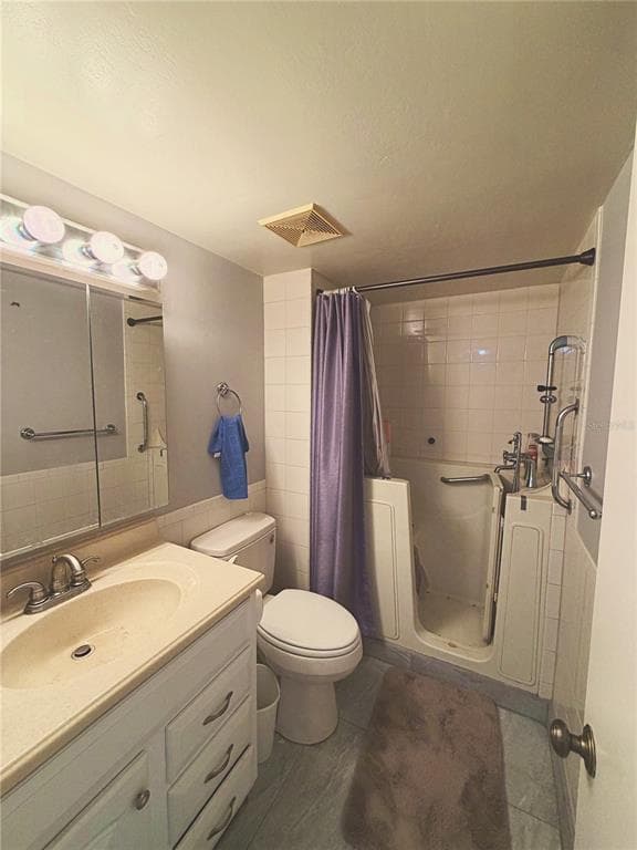 140 LAKE MERYL DRIVE 233 photo 22