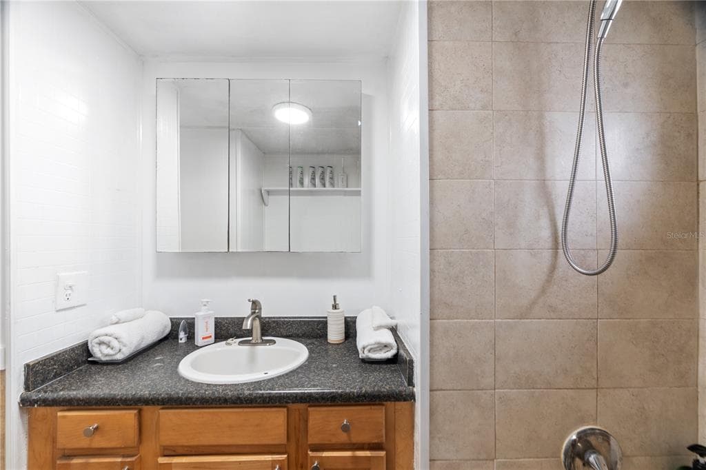 6501 CLARK STREET photo 8