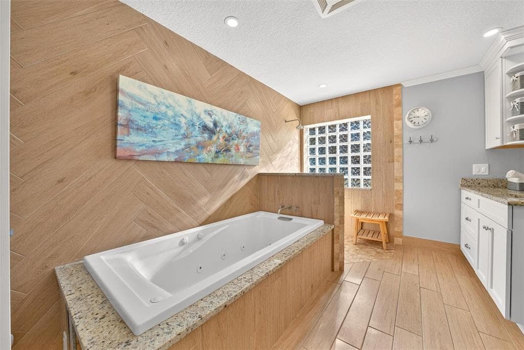 10220 BUMBLEBEE LANE photo 25