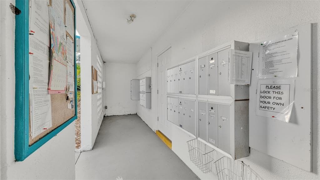 1600 W LAKE PARKER DRIVE B9 photo 21