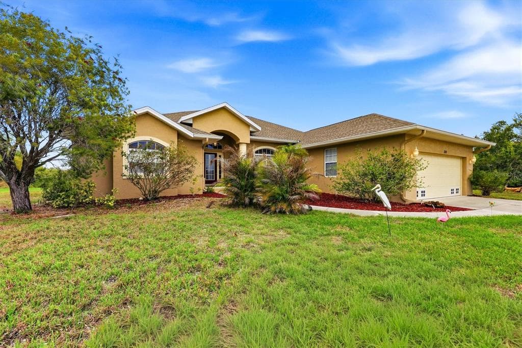 300 BAYTREE DRIVE photo 2