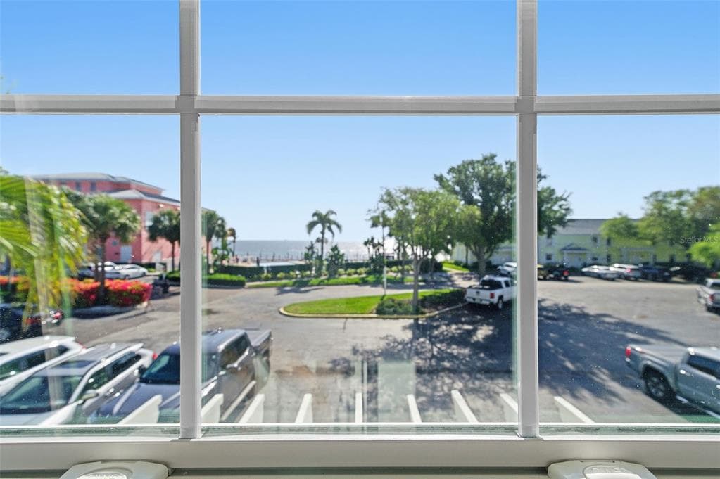 5005 COQUINA KEY DRIVE SE E photo 18