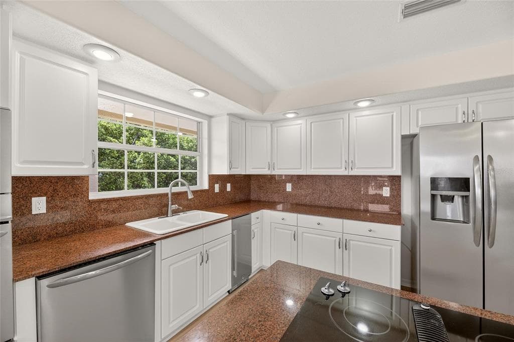 6107 MARBELLA BOULEVARD photo 21