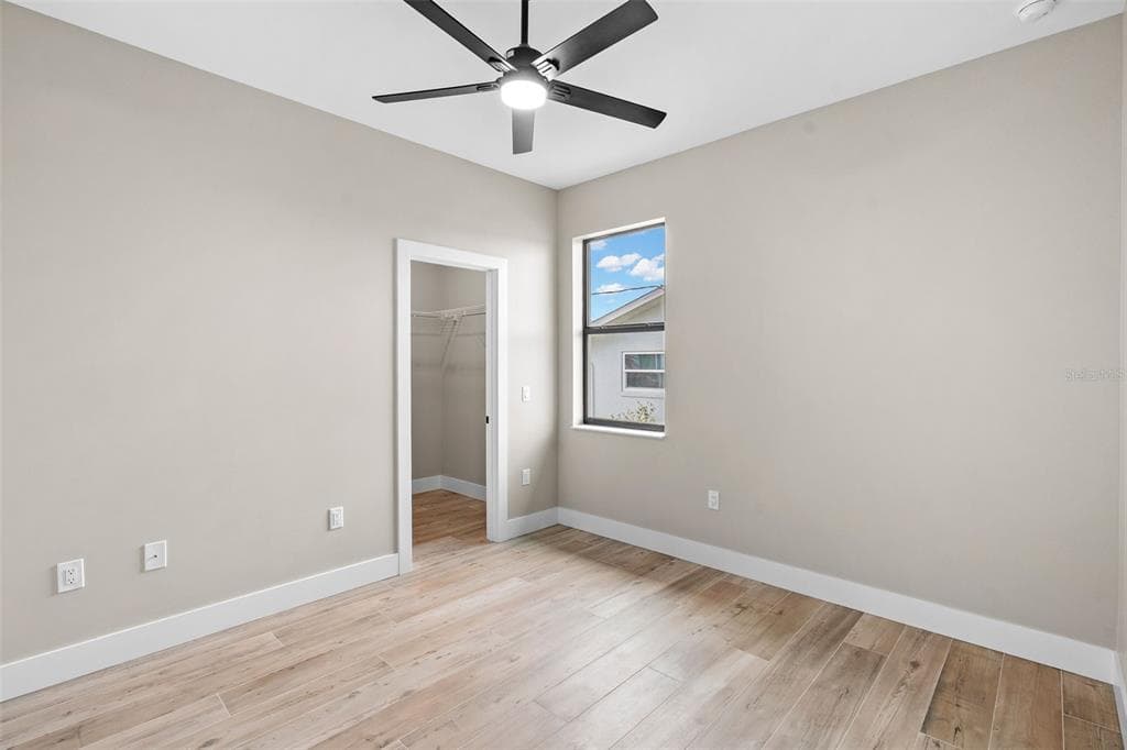 2523 DIXON TERRACE photo 17