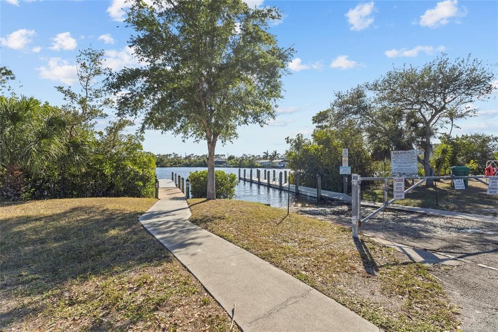 2523 DIXON TERRACE photo 24