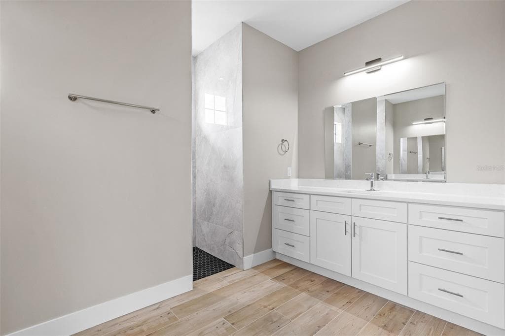 2523 DIXON TERRACE photo 11
