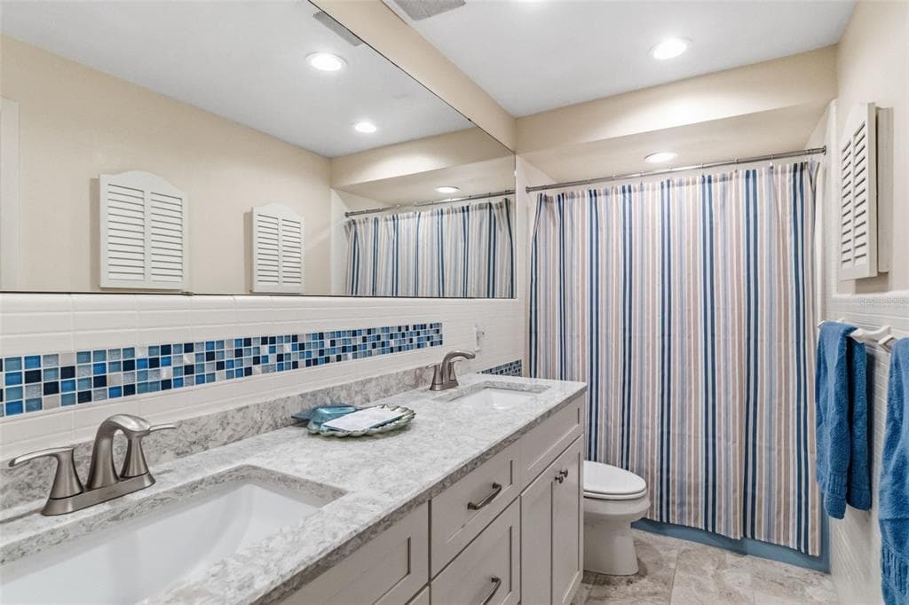 6750 GULF OF MEXICO DRIVE 152 photo 24