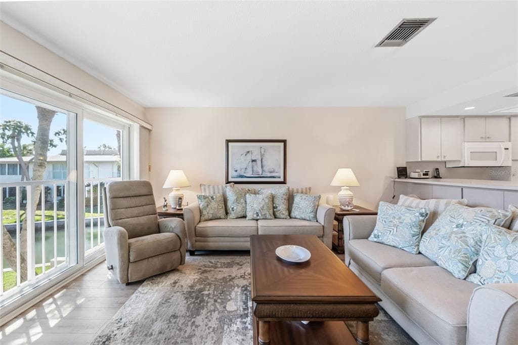 6750 GULF OF MEXICO DRIVE 152 photo 8