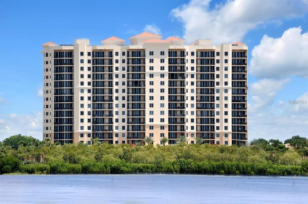 5823 BOWEN DANIEL DRIVE #401 1