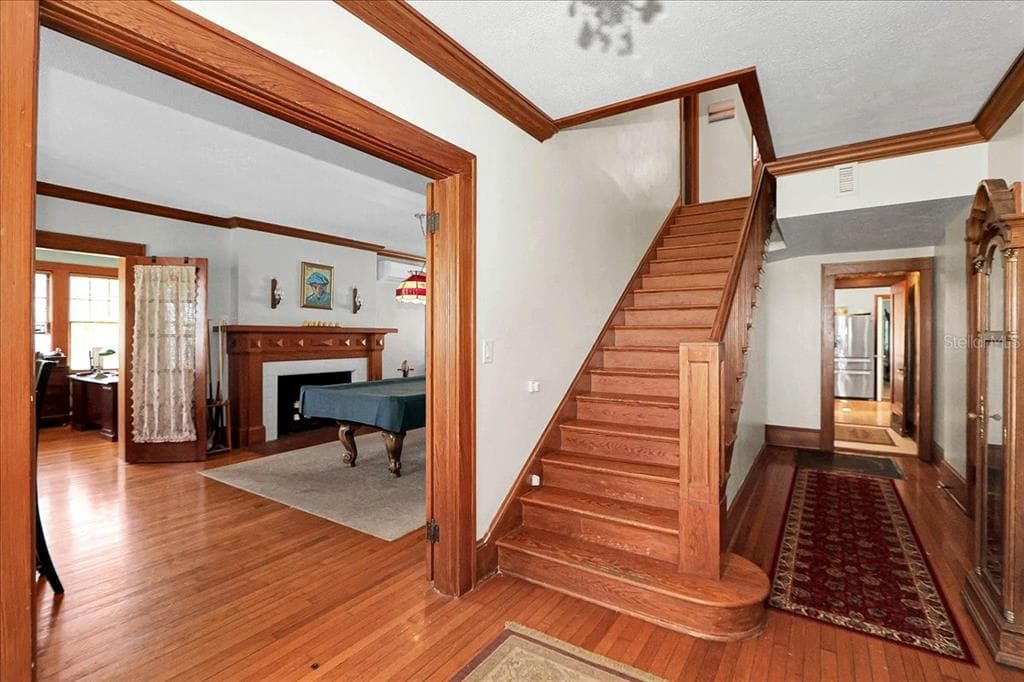 405 LAKESHORE DRIVE photo 9