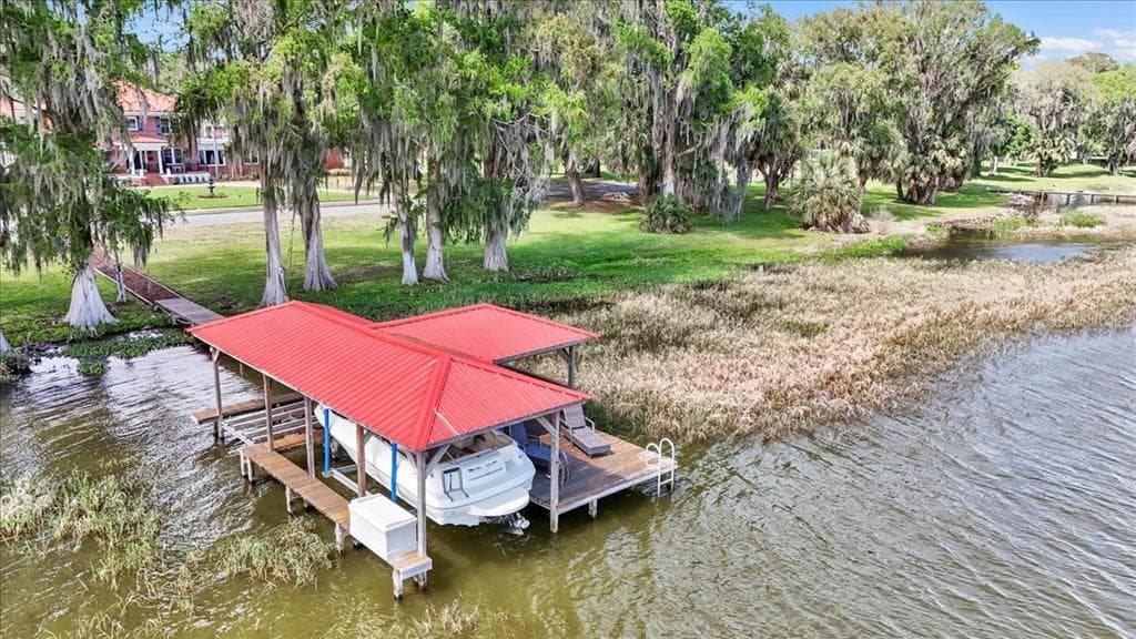 405 LAKESHORE DRIVE 4