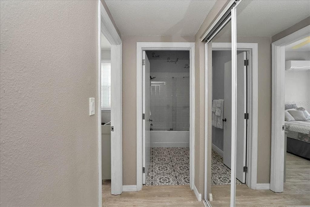 405 LAKESHORE DRIVE photo 25