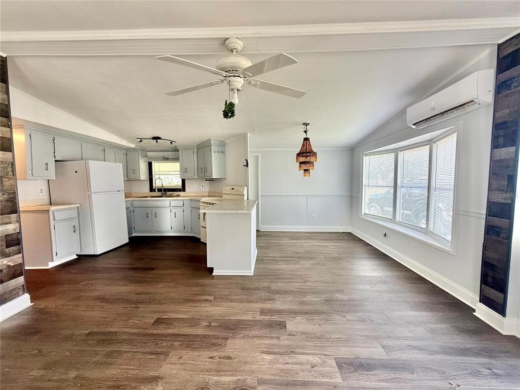 14618 GENEVA DRIVE photo 13