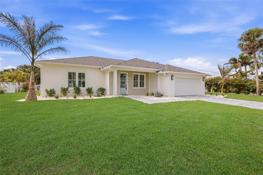 680 KEY ROYALE DRIVE 3