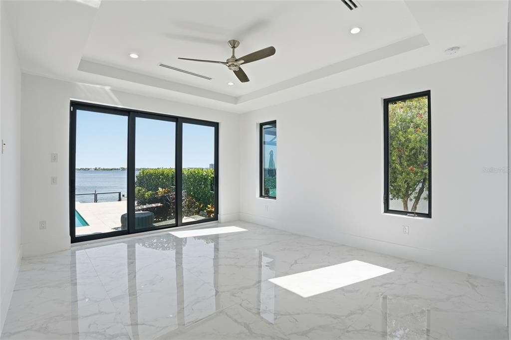 5735 RIVERSIDE DRIVE photo 25