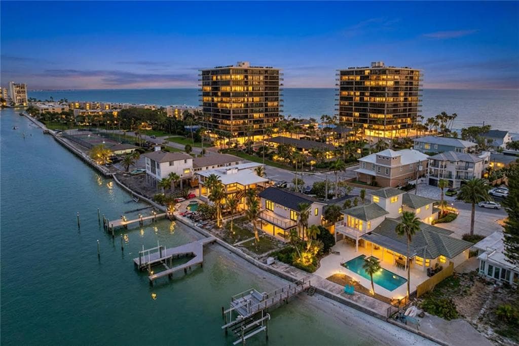 7711 BAYSHORE DRIVE 3