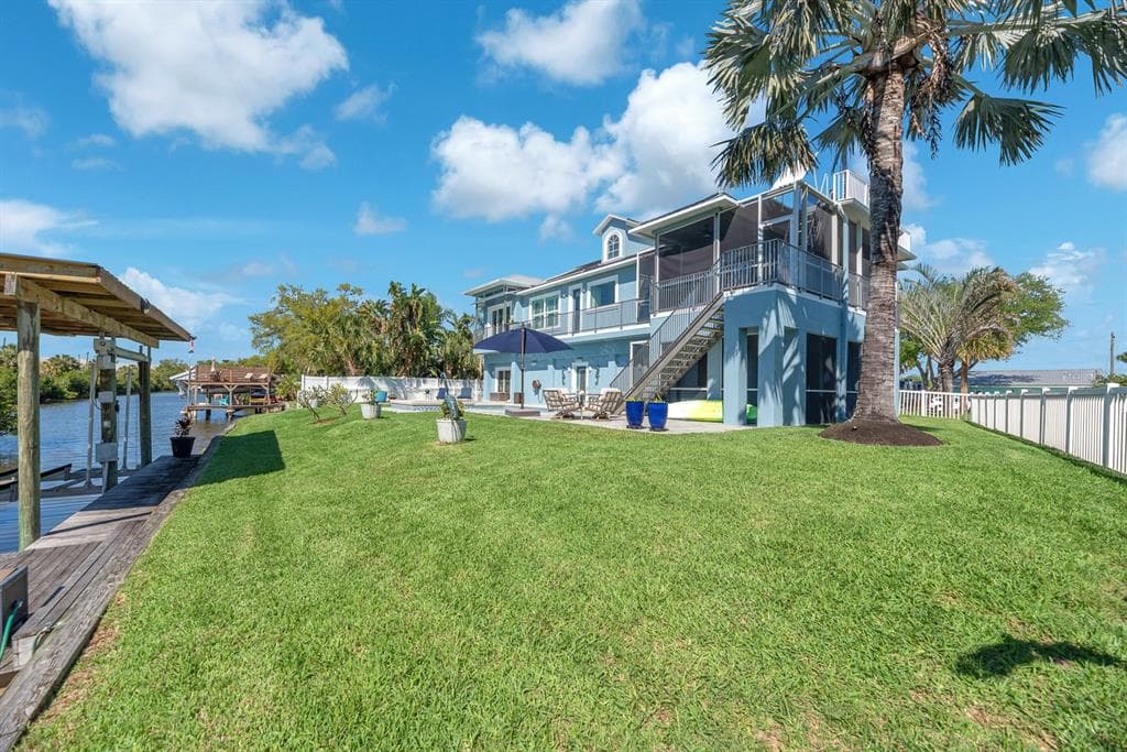 9425 OAK STREET photo 24