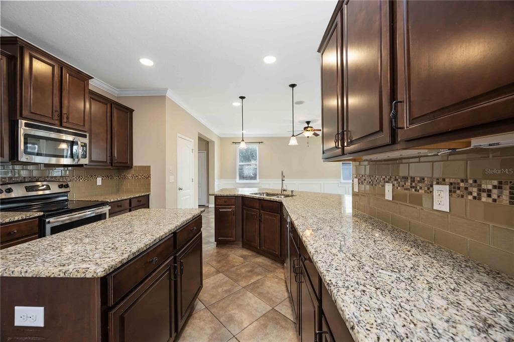 3937 KING BRIDGE PLACE photo 12