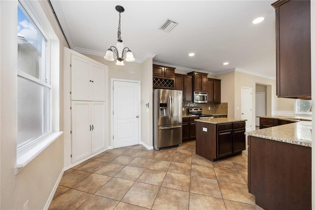 3937 KING BRIDGE PLACE photo 18